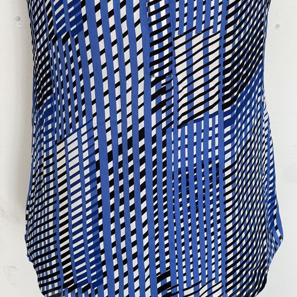 Banana Republic Womens Blouse Size XS Sleeveless Top V Neckline Blue White Print - Picture 6 of 12
